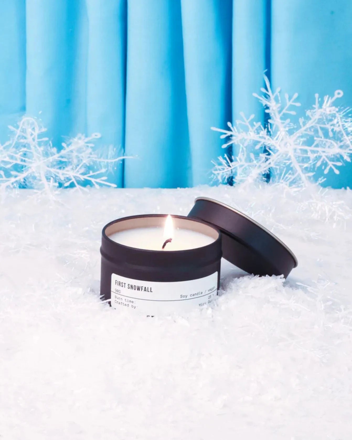 Snowfall Tin candle